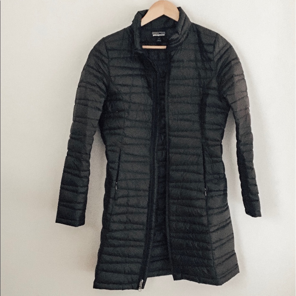 Patagonia Lightweight Down Coat, size small